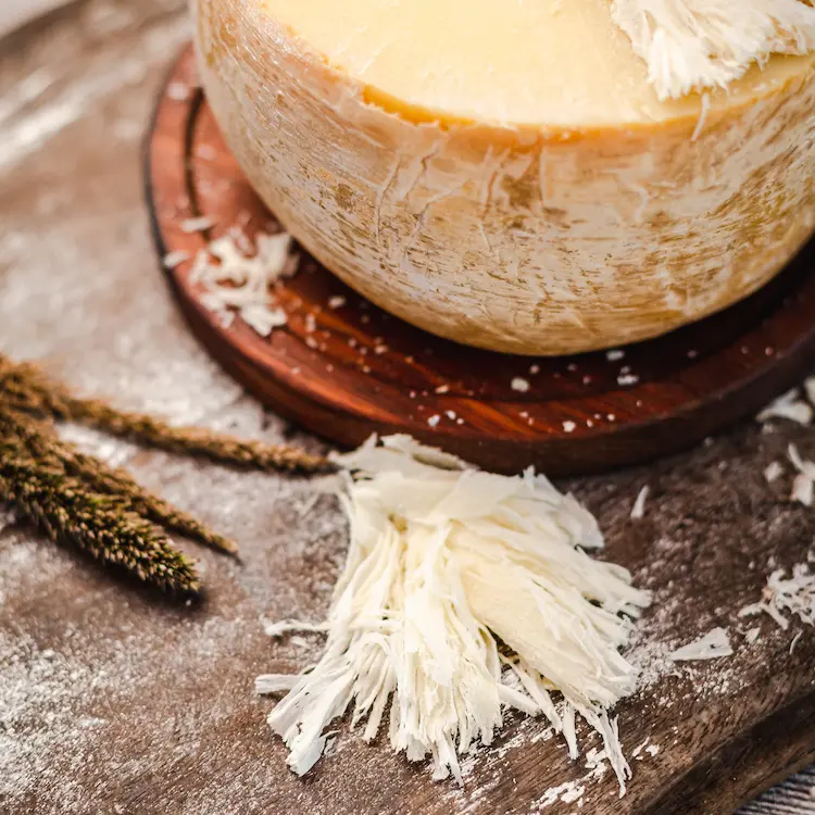 Queso laguna rallado